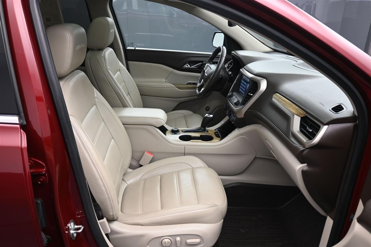 GMC Acadia Denali AWD 2018