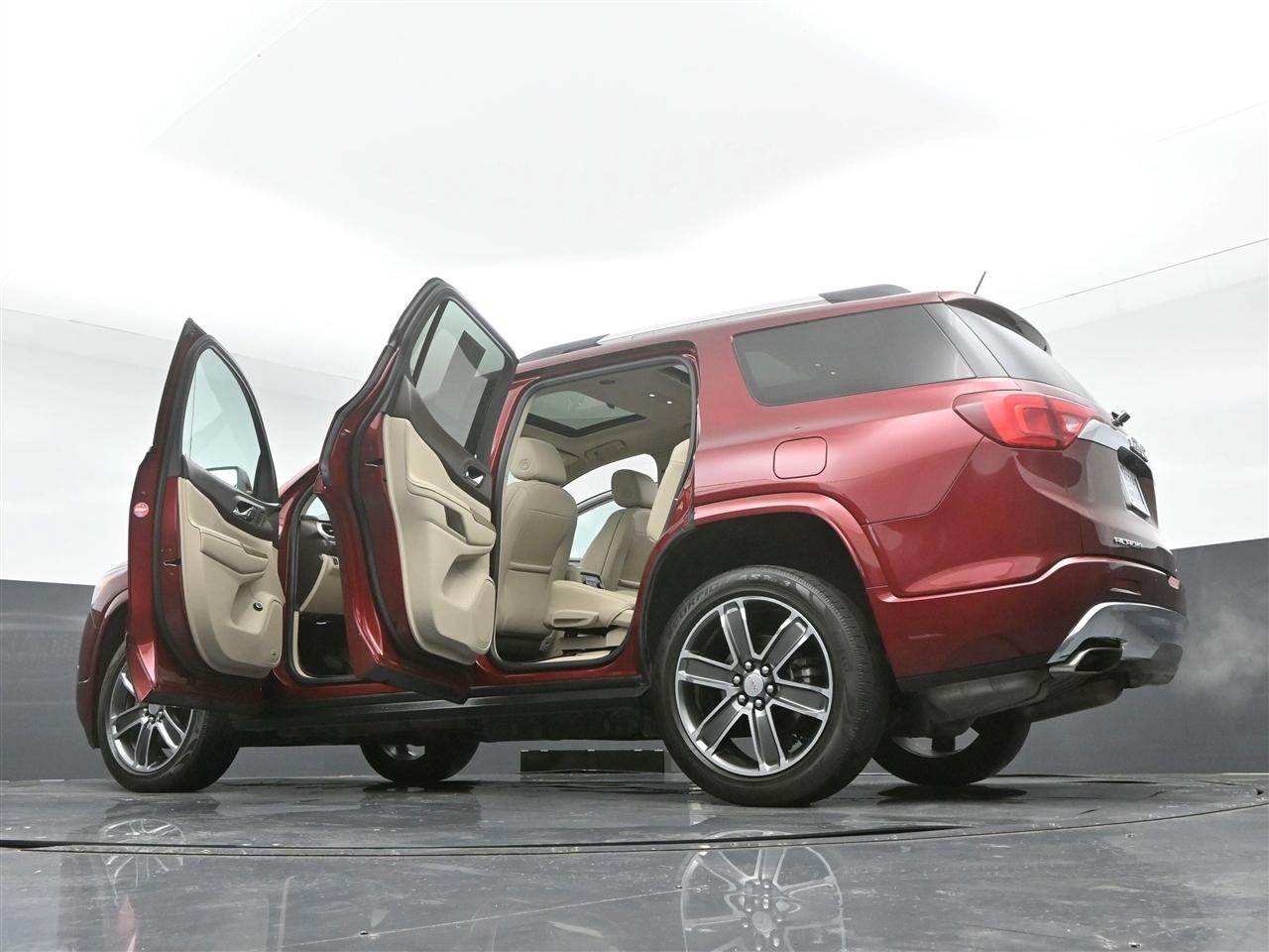 GMC Acadia Denali AWD 2018