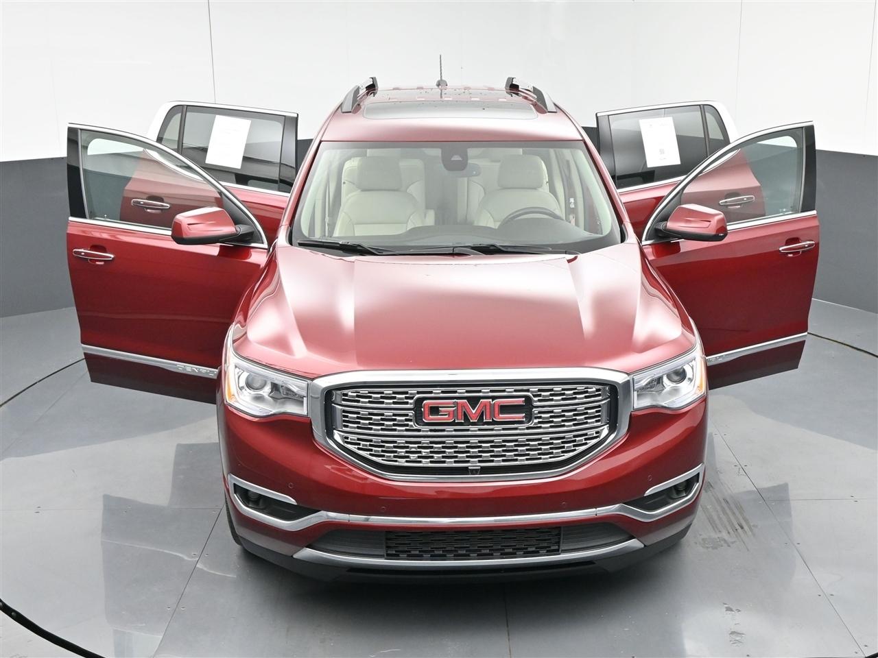 GMC Acadia Denali AWD 2018