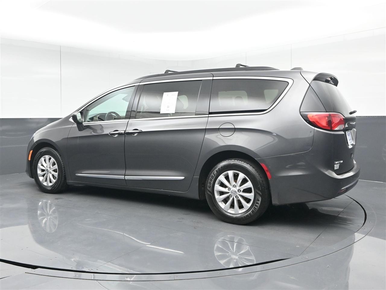 Chrysler Pacifica Touring-L 2017