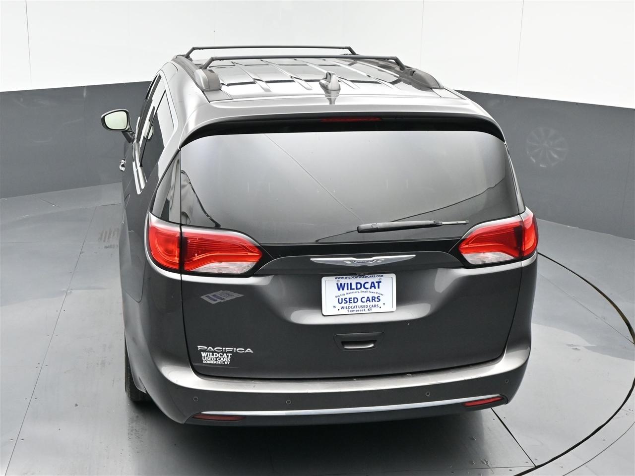 Chrysler Pacifica Touring-L 2017