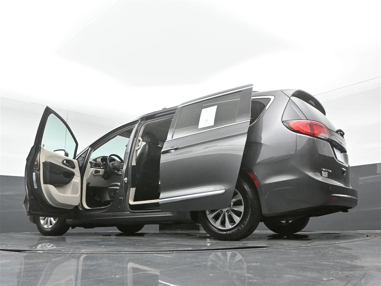 Chrysler Pacifica Touring-L 2017