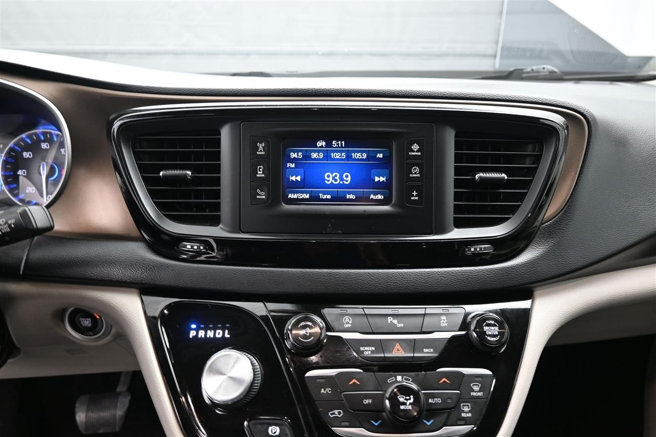 Chrysler Pacifica Touring-L 2017