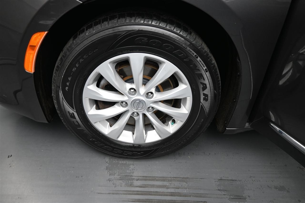 Chrysler Pacifica Touring-L 2017