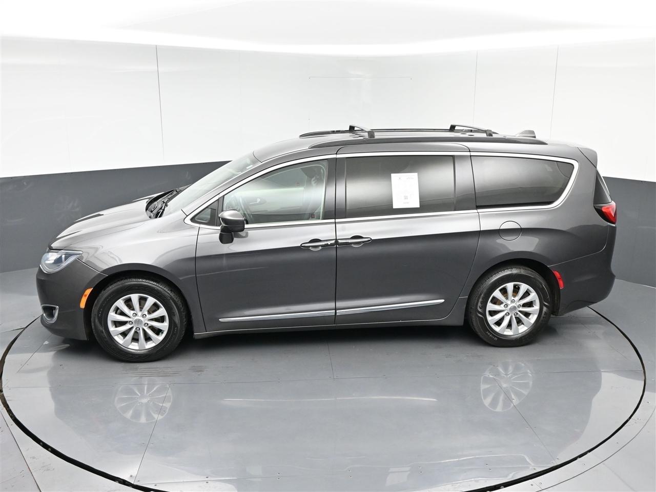 Chrysler Pacifica Touring-L 2017