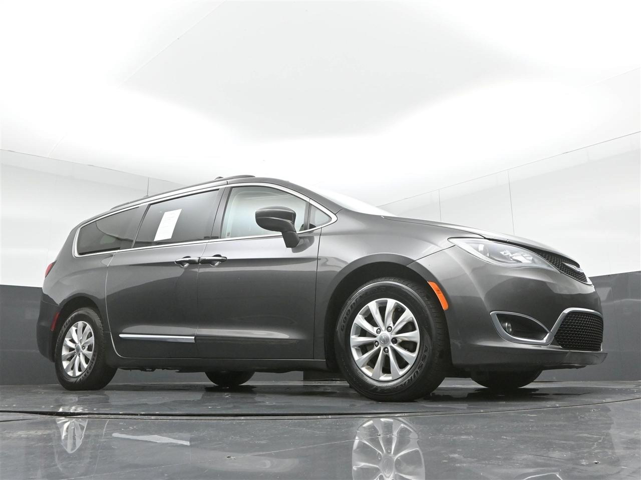 Chrysler Pacifica Touring-L 2017