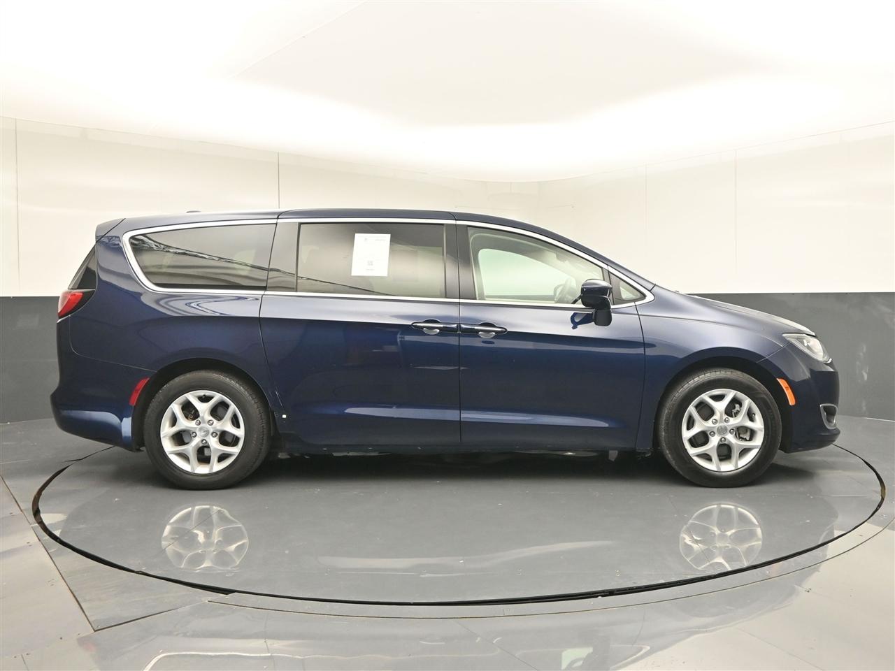 Chrysler Pacifica Touring Plus 2018