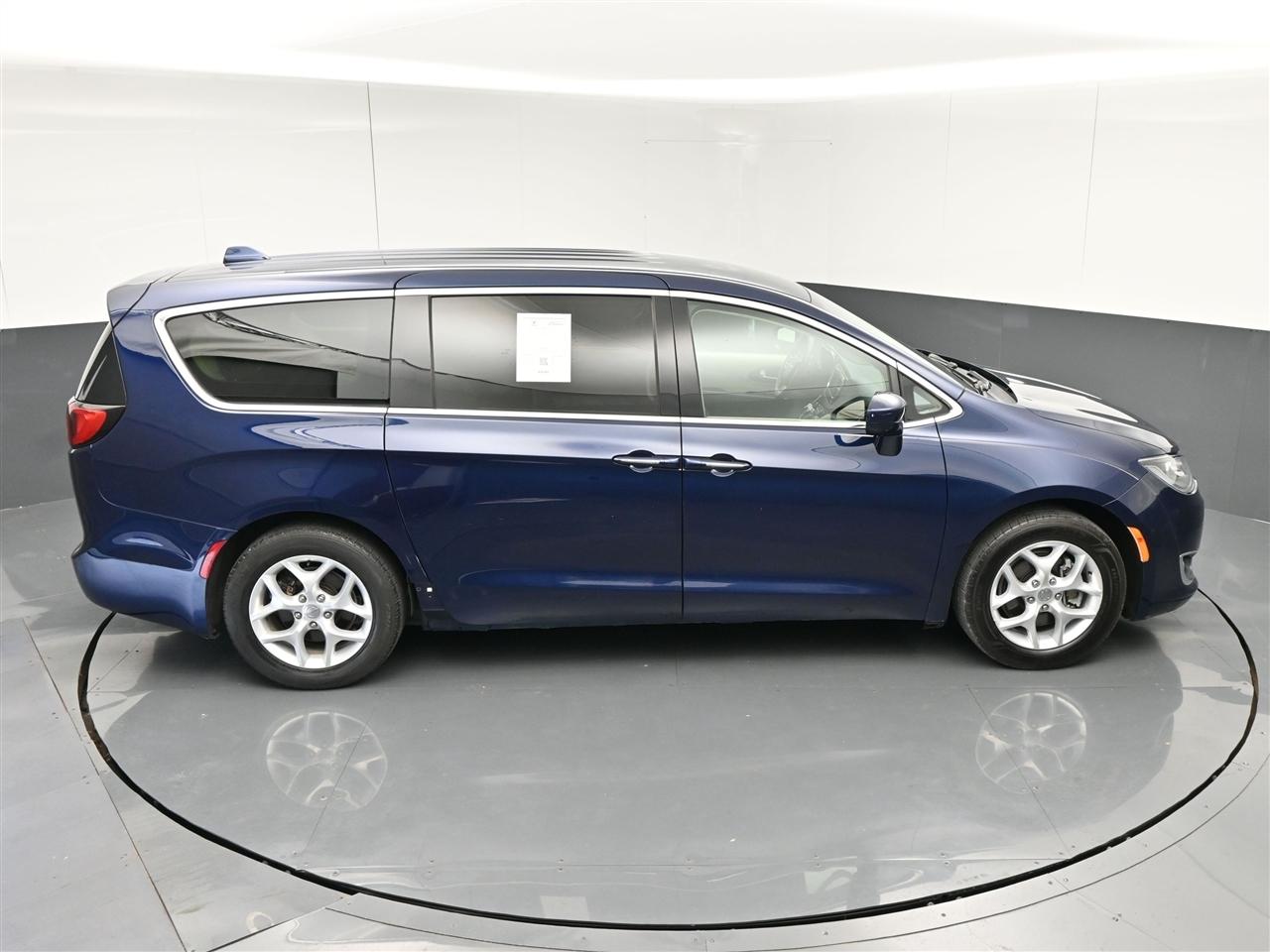 Chrysler Pacifica Touring Plus 2018