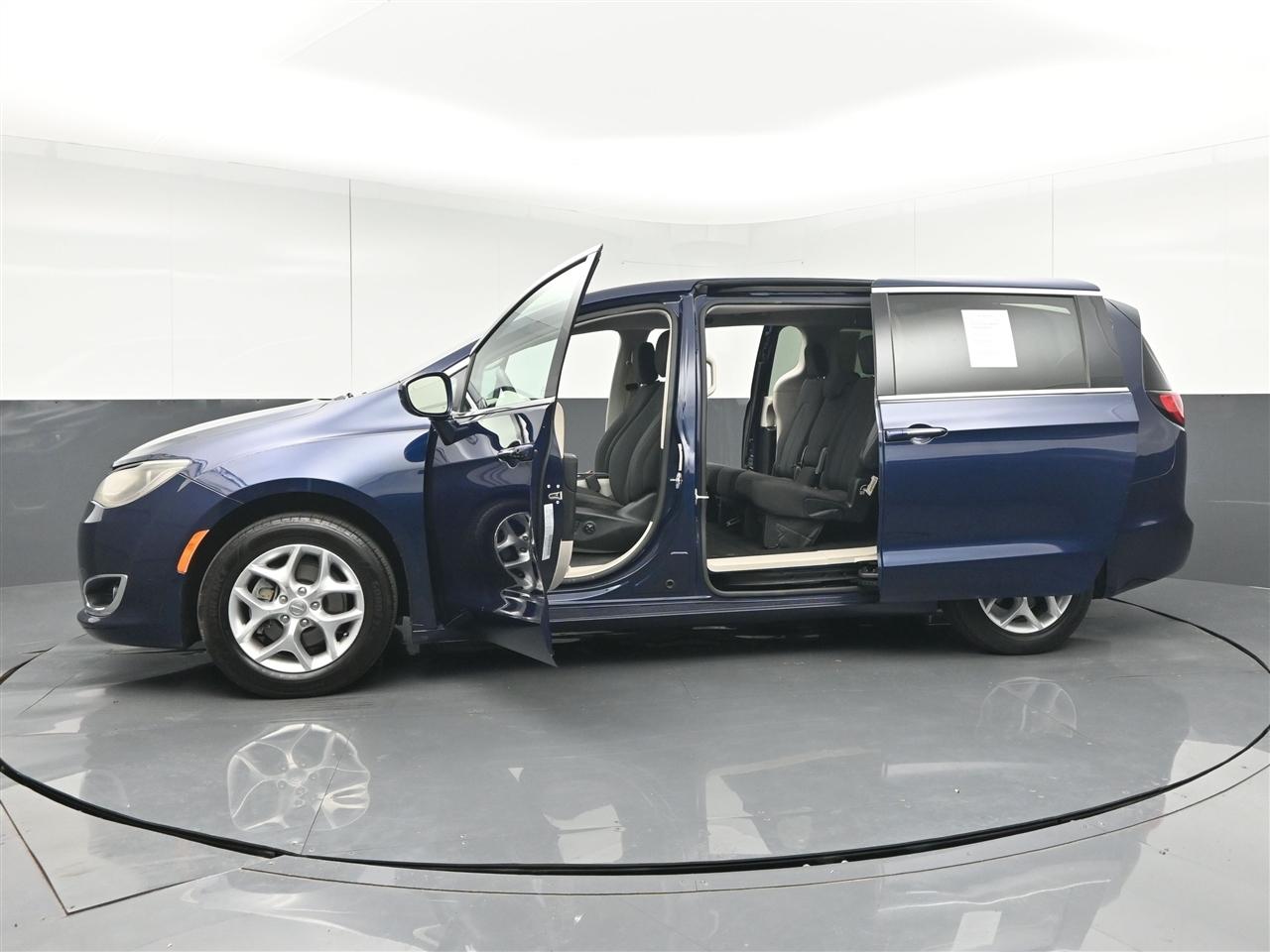 Chrysler Pacifica Touring Plus 2018