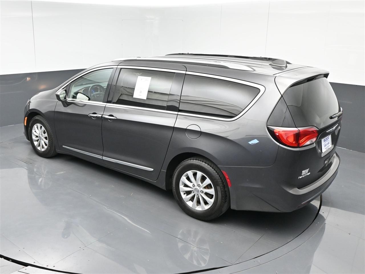 Chrysler Pacifica Touring-L 2018