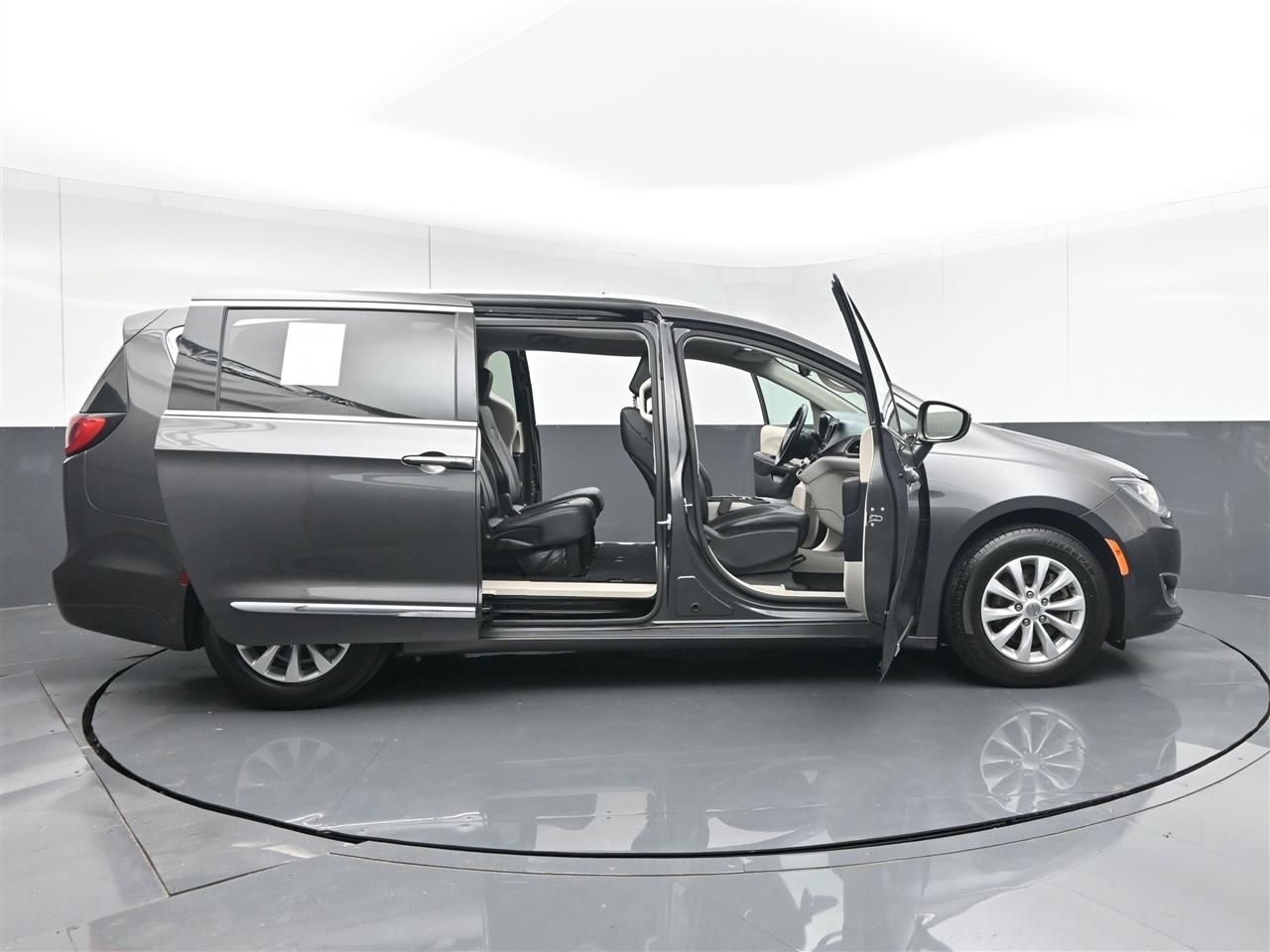 Chrysler Pacifica Touring-L 2018