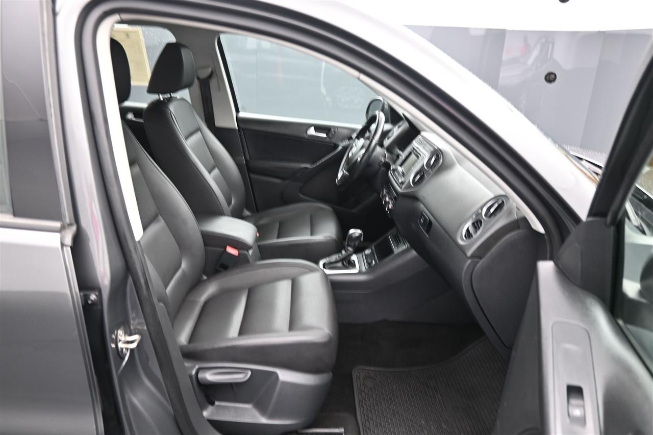 Volkswagen Tiguan S 2016