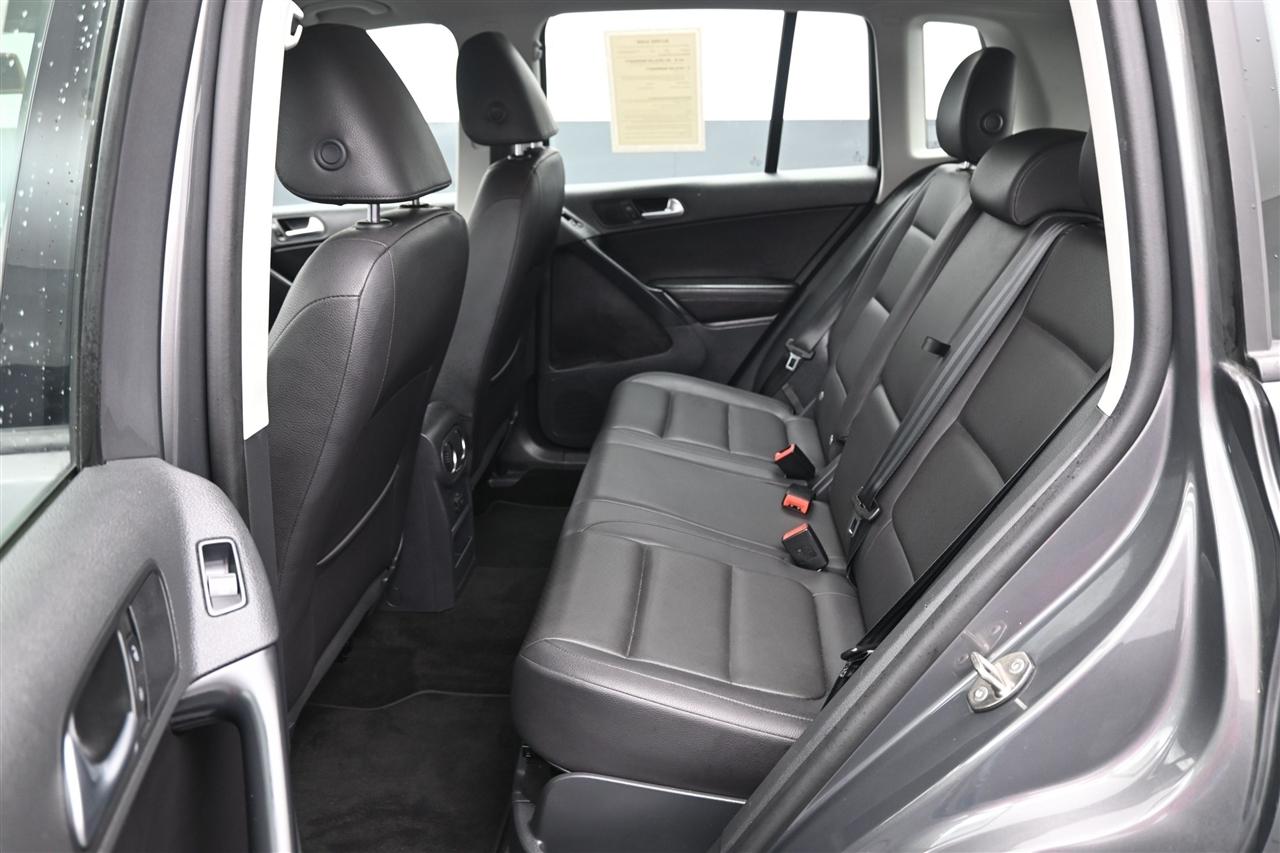 Volkswagen Tiguan S 2016