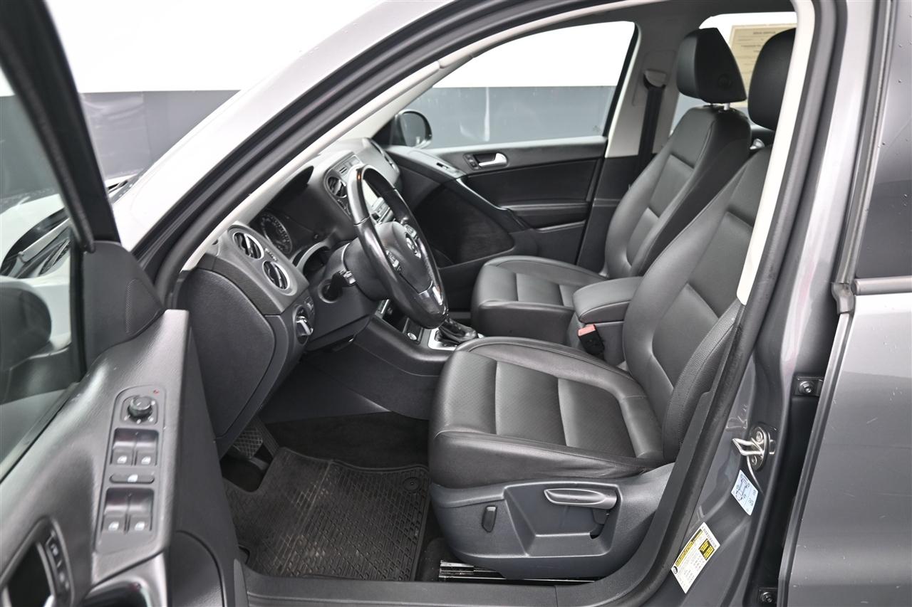 Volkswagen Tiguan S 2016