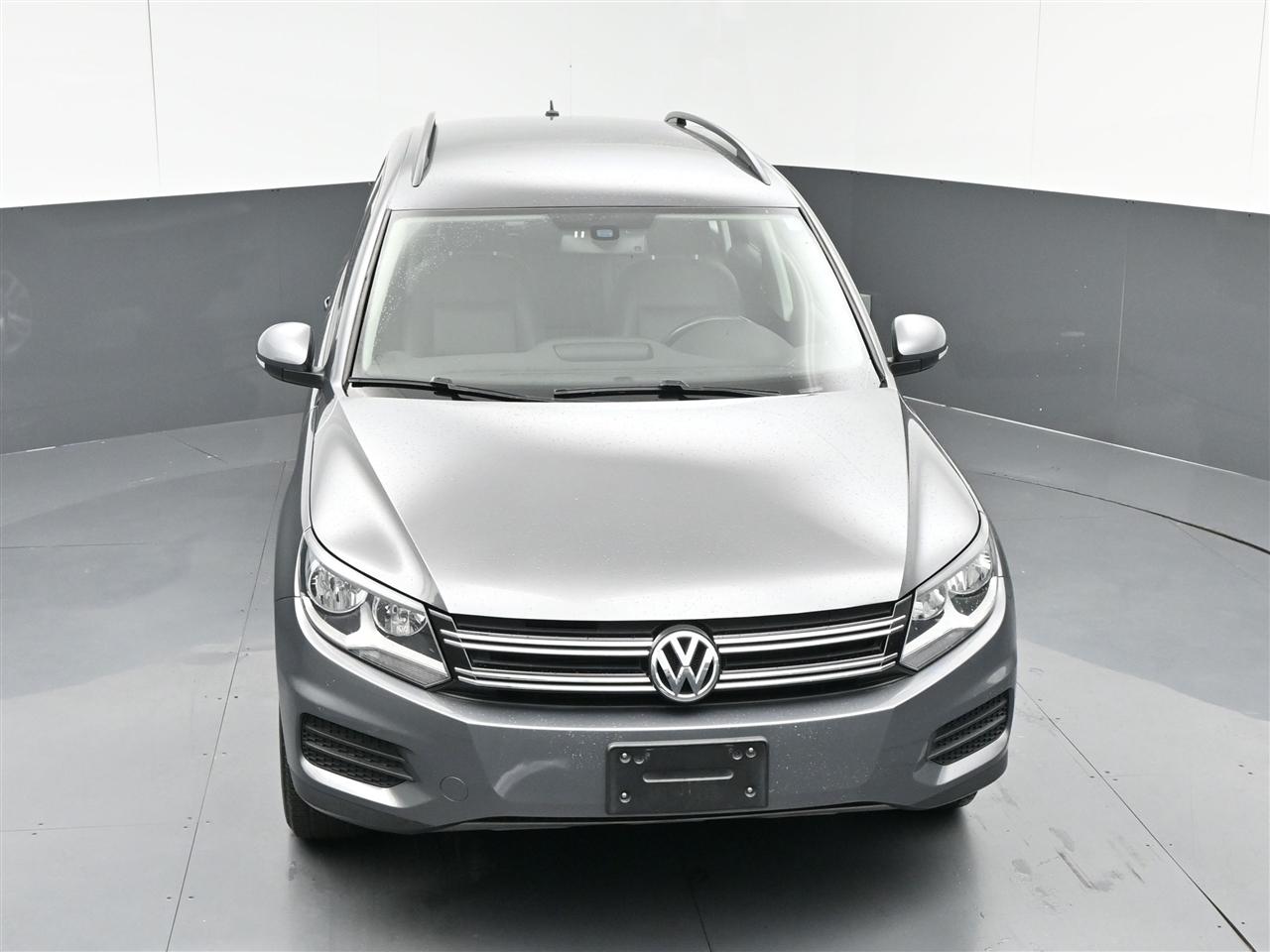 Volkswagen Tiguan S 2016