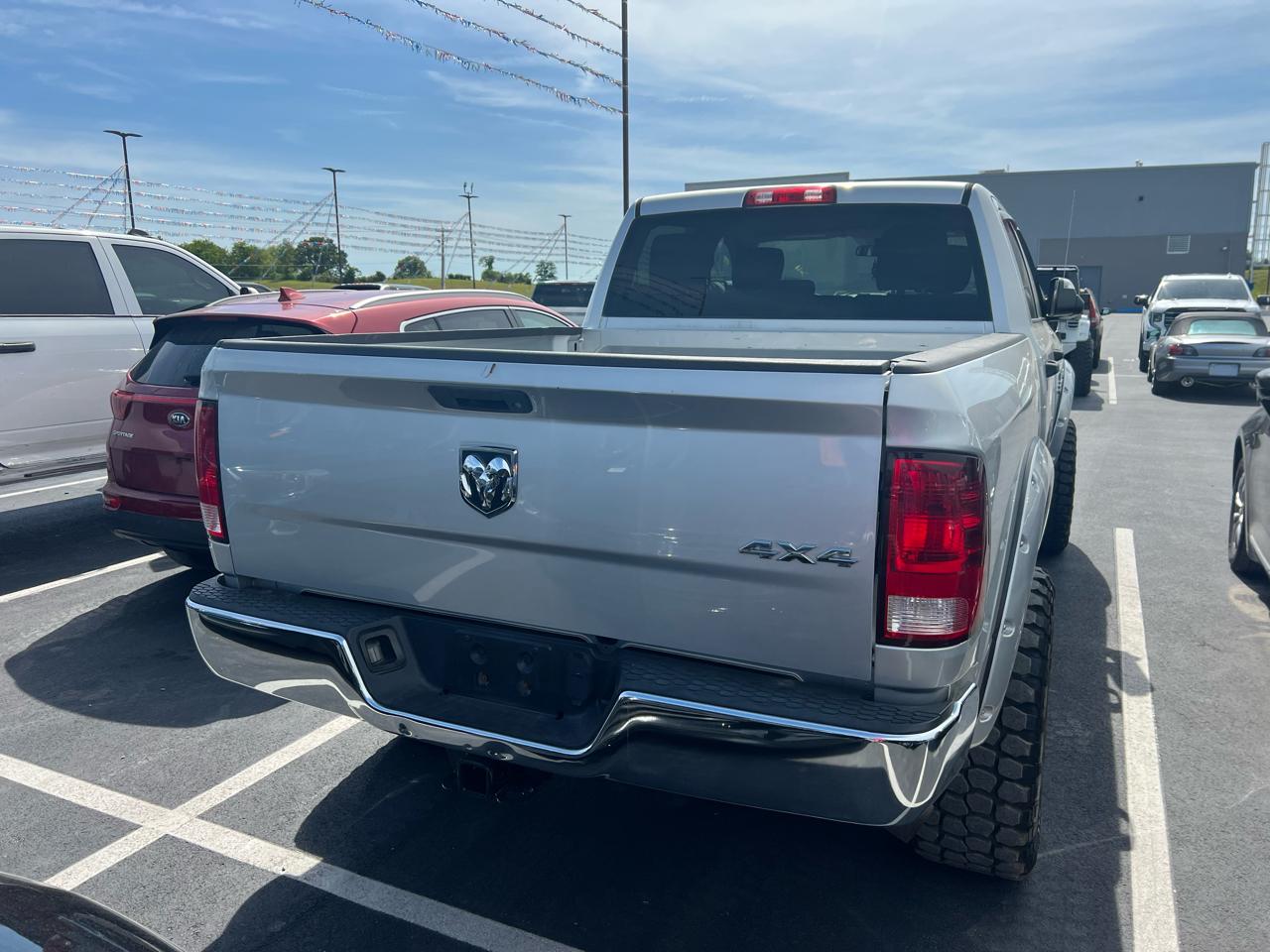 RAM 2500 Tradesman Crew Cab SWB 4WD 2015