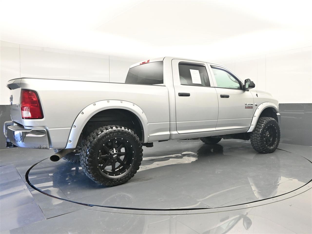 RAM 2500 Tradesman Crew Cab SWB 4WD 2015