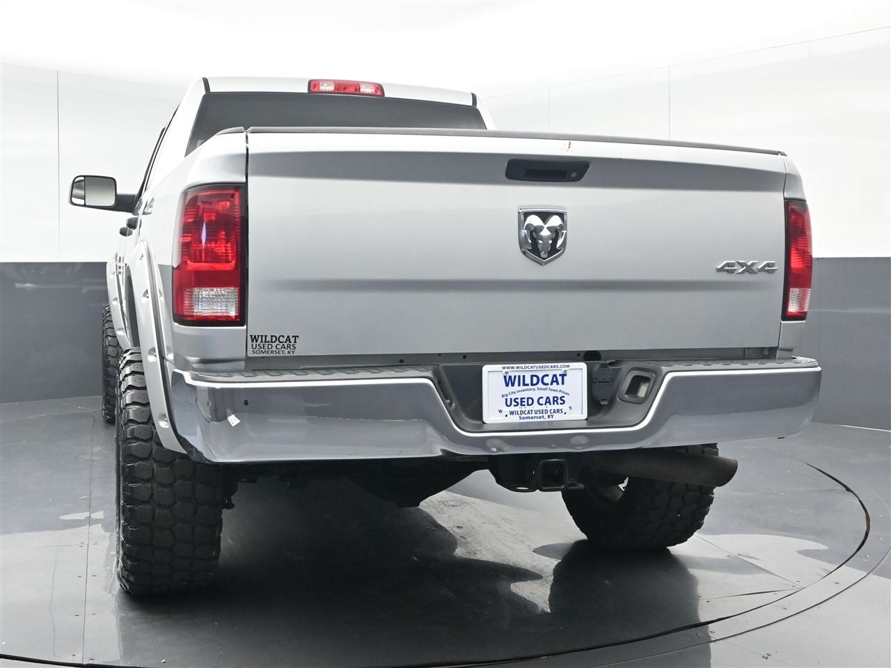 RAM 2500 Tradesman Crew Cab SWB 4WD 2015