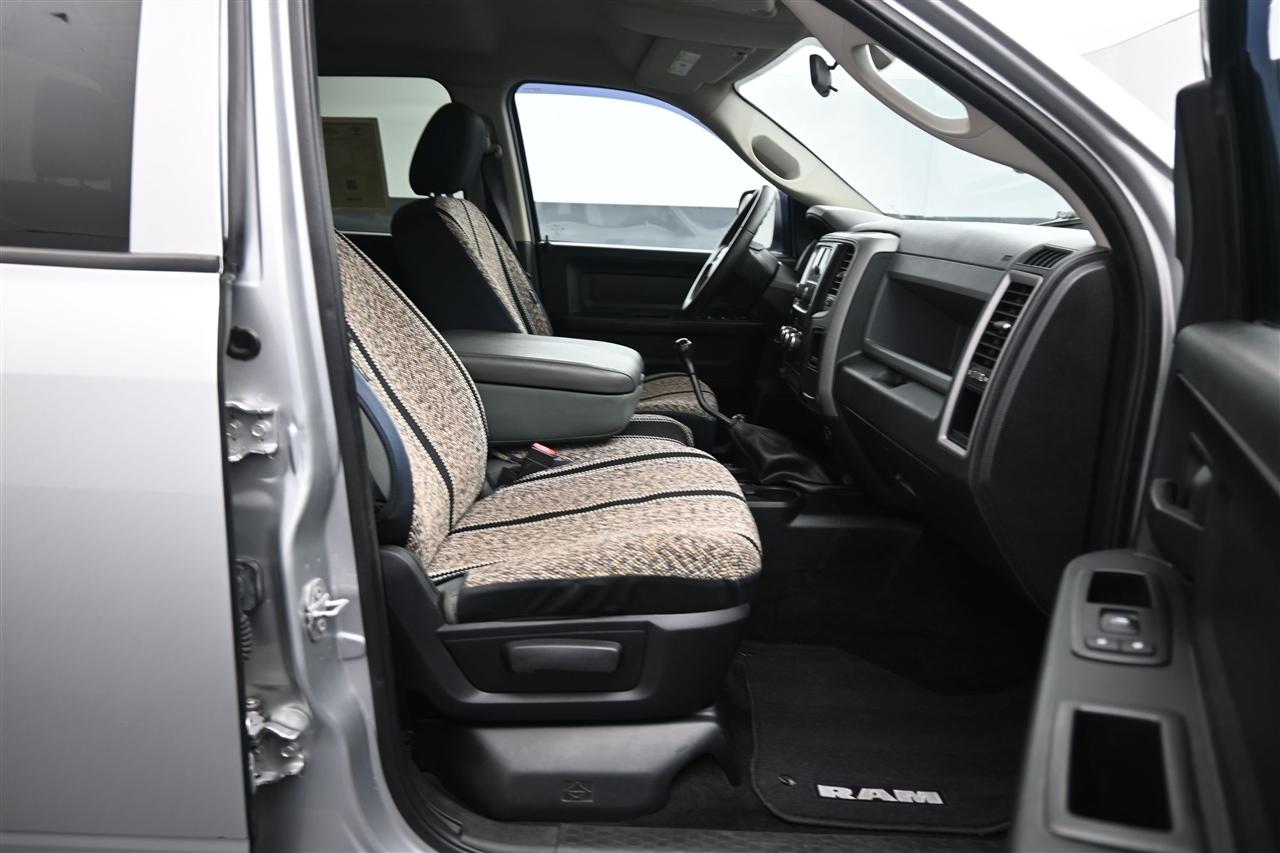 RAM 2500 Tradesman Crew Cab SWB 4WD 2015