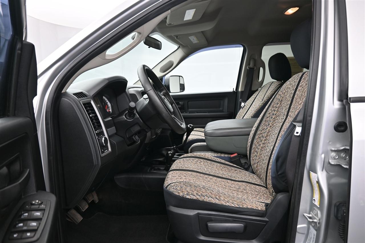RAM 2500 Tradesman Crew Cab SWB 4WD 2015