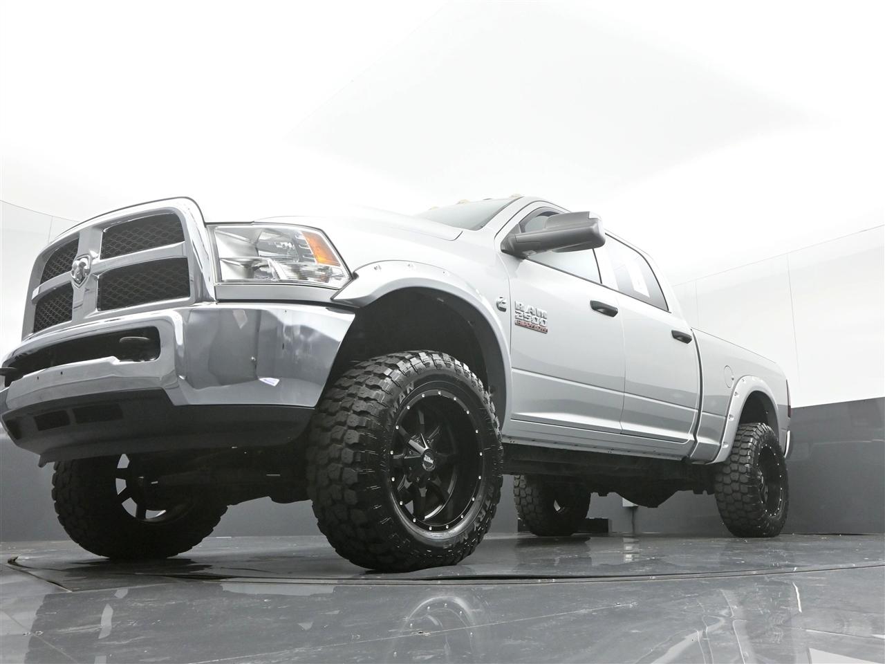 RAM 2500 Tradesman Crew Cab SWB 4WD 2015