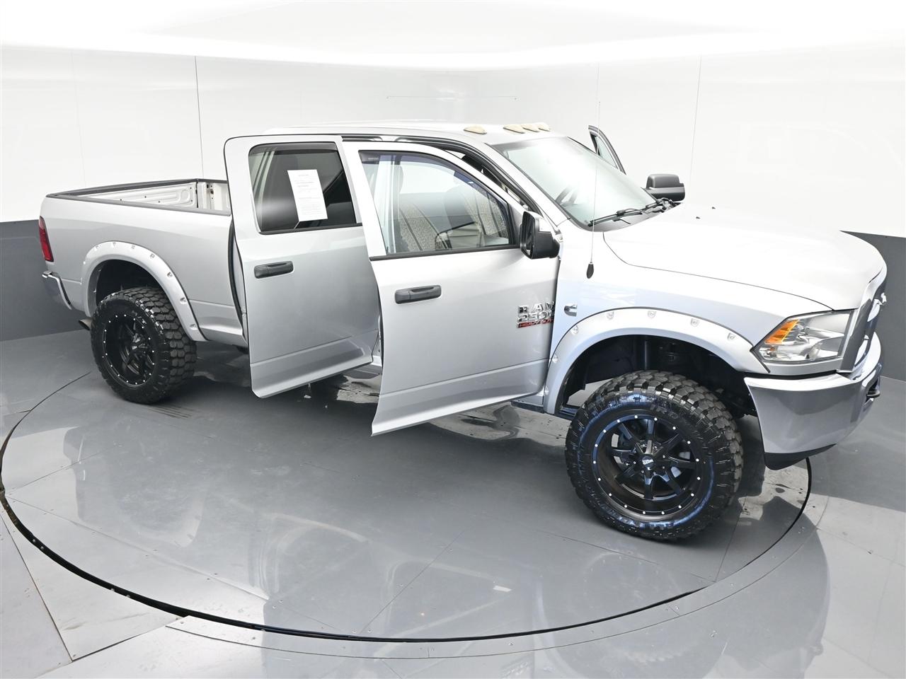 RAM 2500 Tradesman Crew Cab SWB 4WD 2015