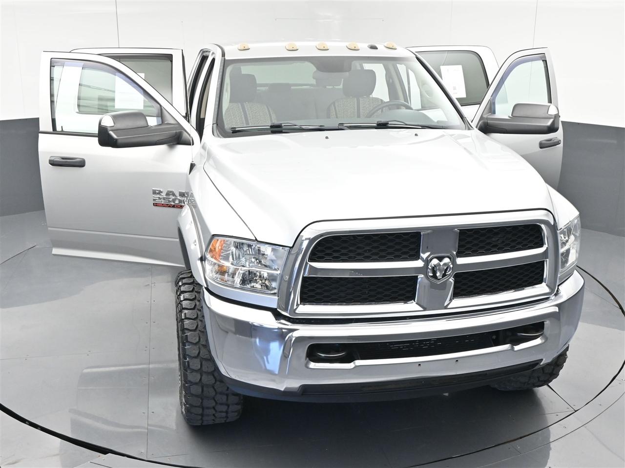 RAM 2500 Tradesman Crew Cab SWB 4WD 2015