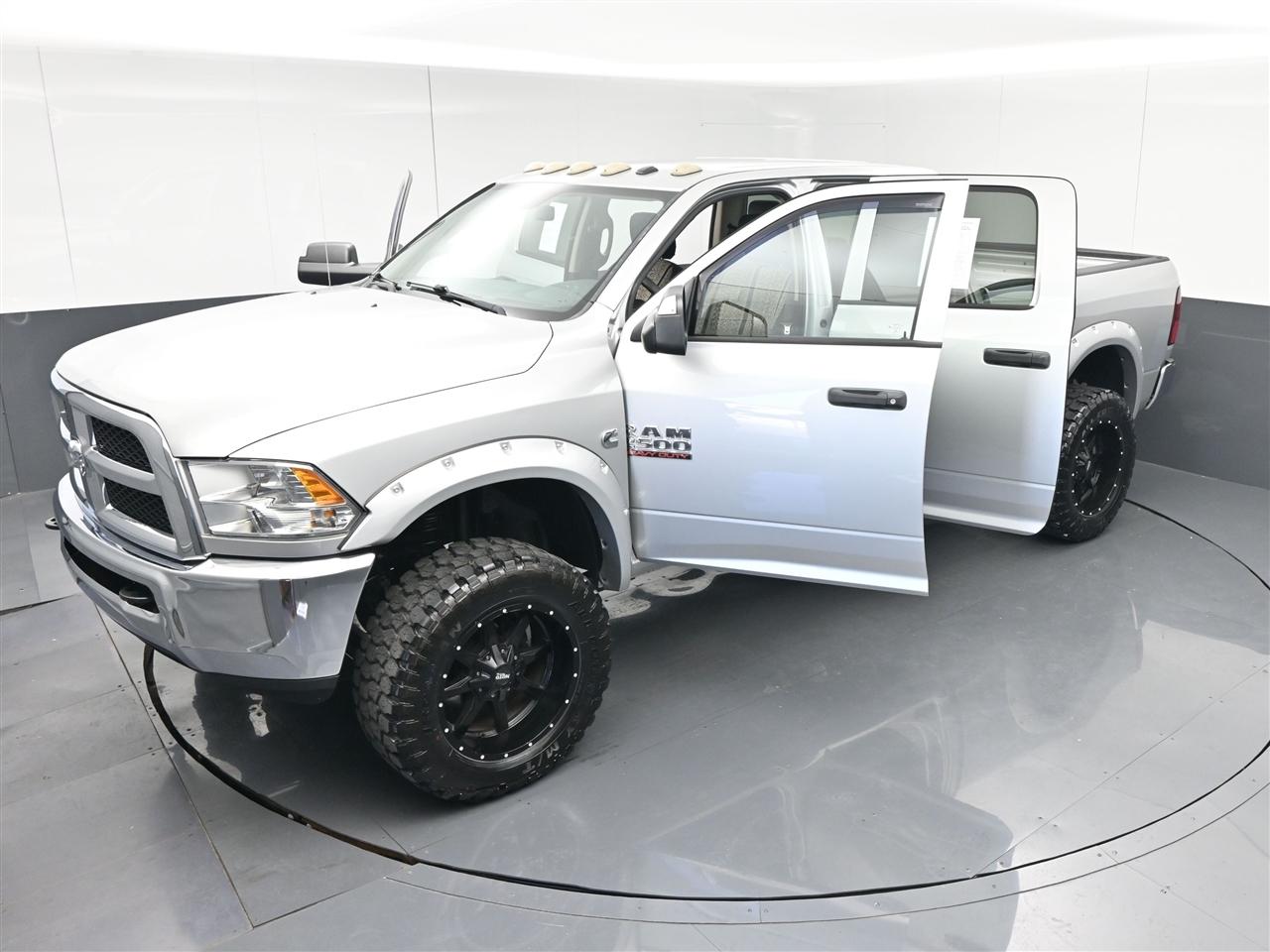 RAM 2500 Tradesman Crew Cab SWB 4WD 2015