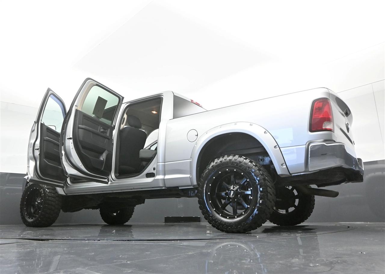RAM 2500 Tradesman Crew Cab SWB 4WD 2015