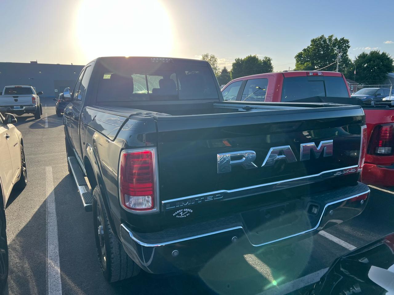 RAM 2500 Longhorn Crew Cab SWB 4WD 2016