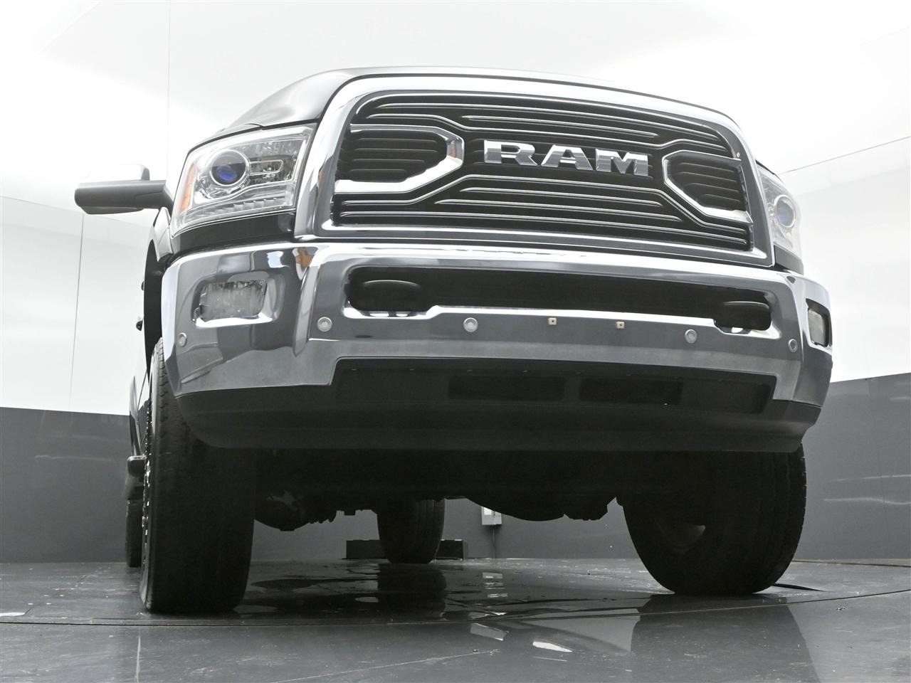 RAM 2500 Longhorn Crew Cab SWB 4WD 2016