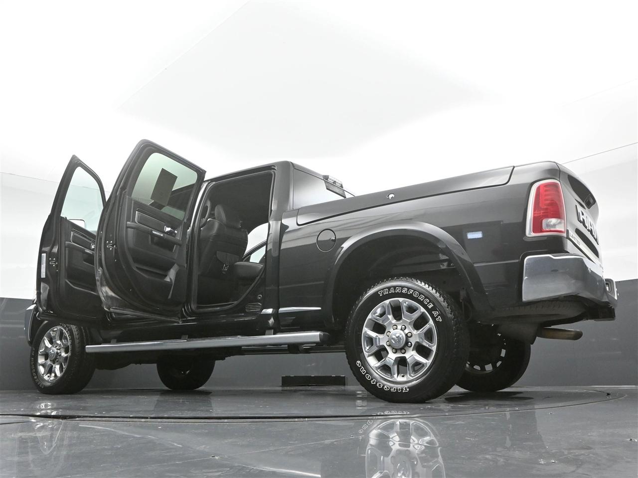 RAM 2500 Longhorn Crew Cab SWB 4WD 2016