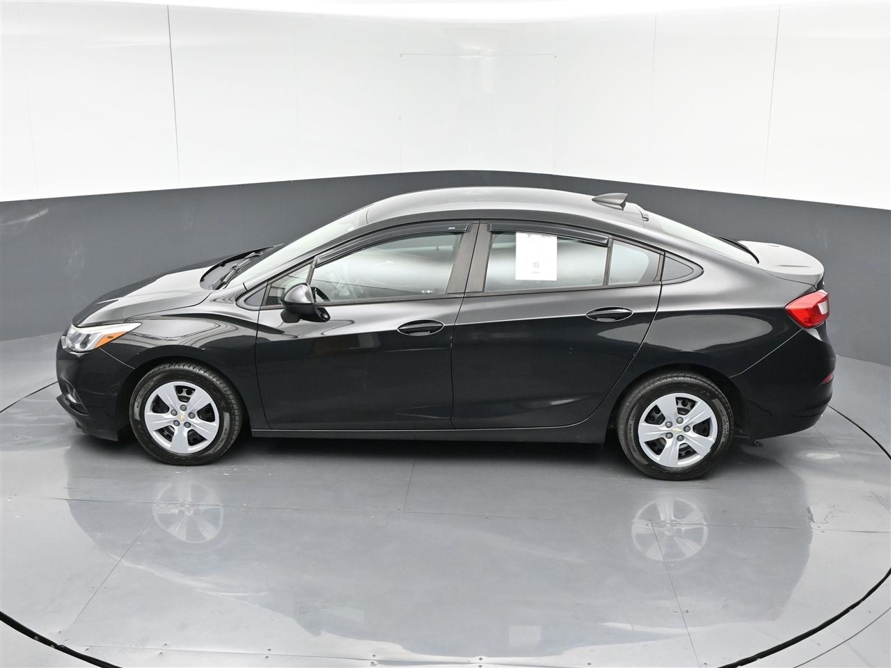 Chevrolet Cruze LS Auto 2018