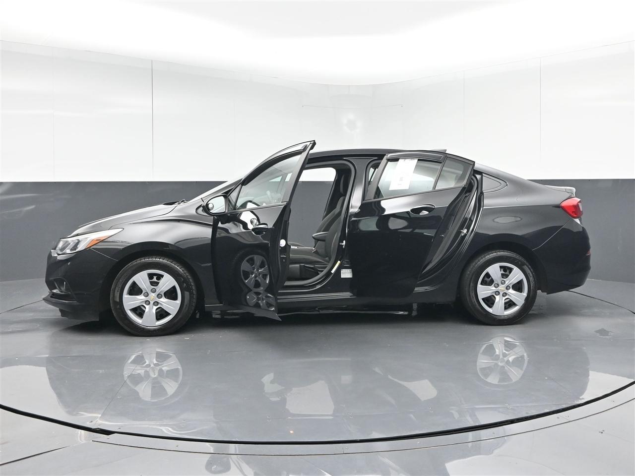 Chevrolet Cruze LS Auto 2018