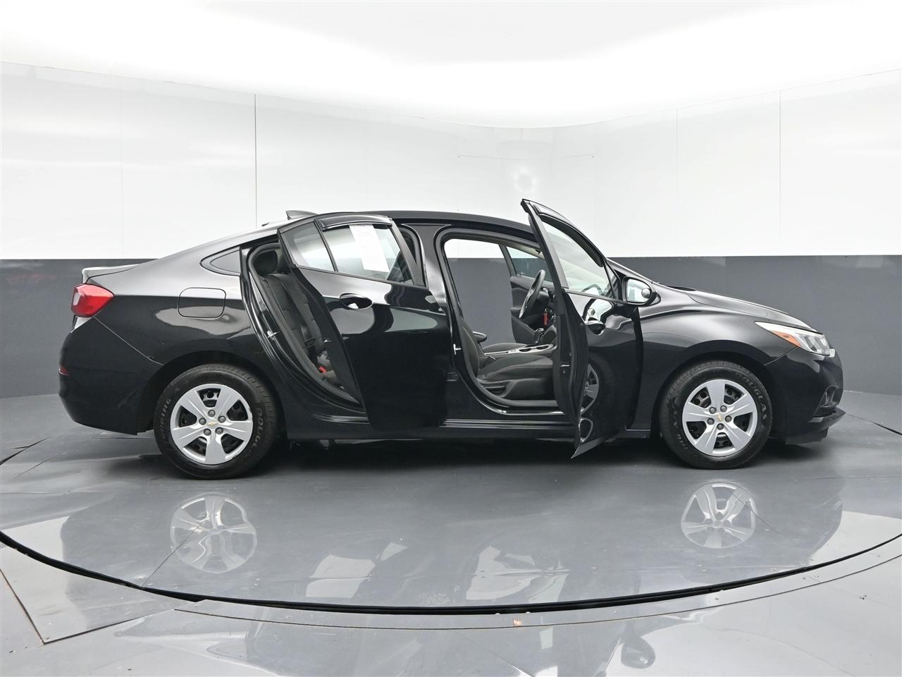 Chevrolet Cruze LS Auto 2018