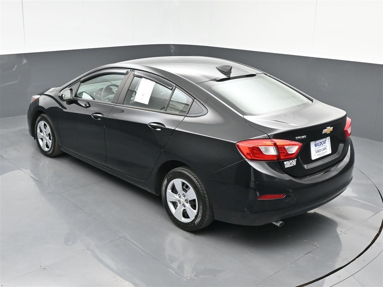 Chevrolet Cruze LS Auto 2018