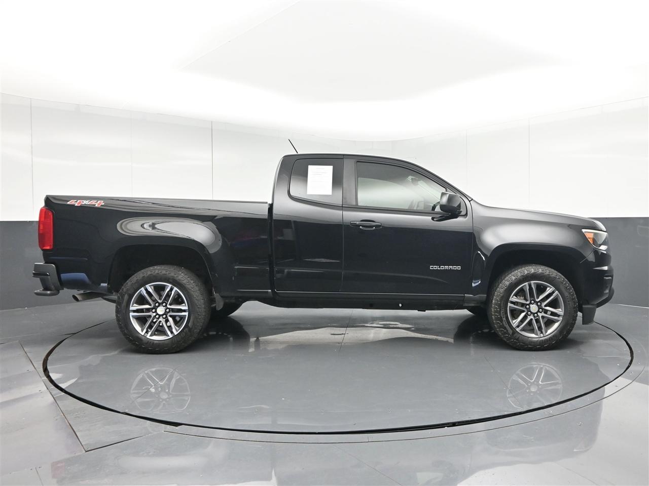 Chevrolet Colorado Work Truck Ext. Cab 4WD 2019