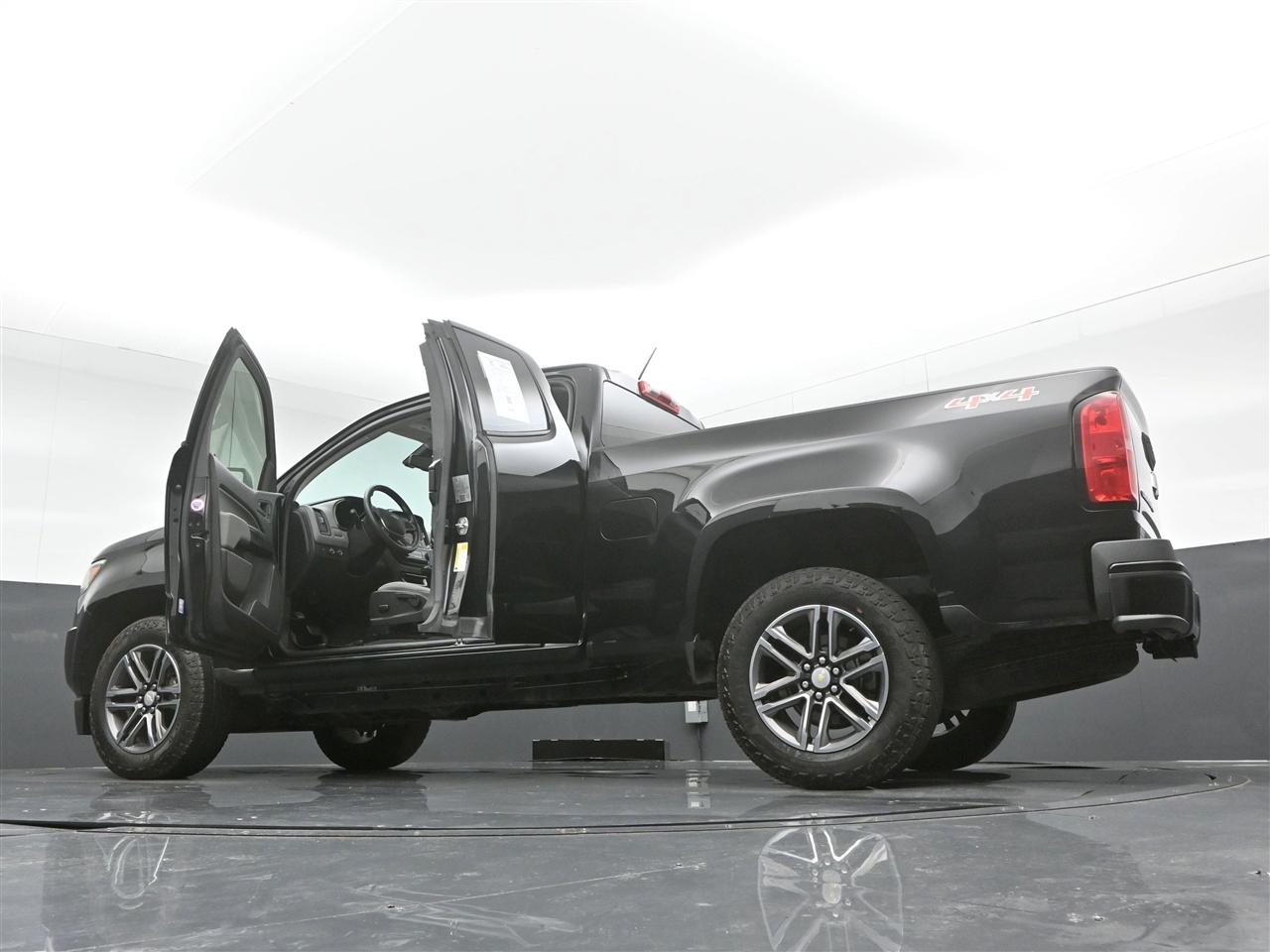 Chevrolet Colorado Work Truck Ext. Cab 4WD 2019