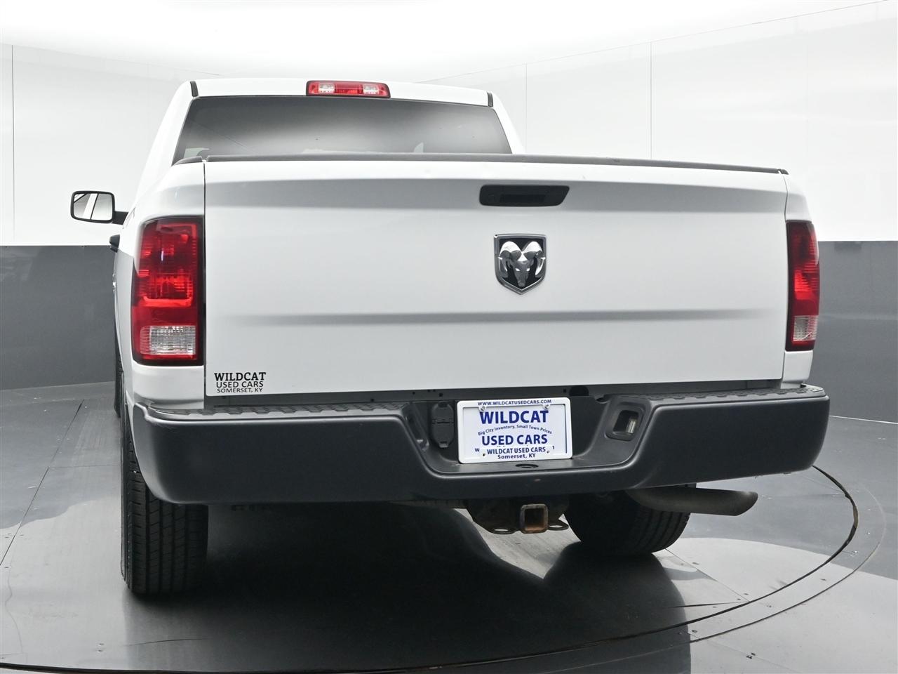 RAM 1500 Classic Tradesman Crew Cab SWB 2WD 2019
