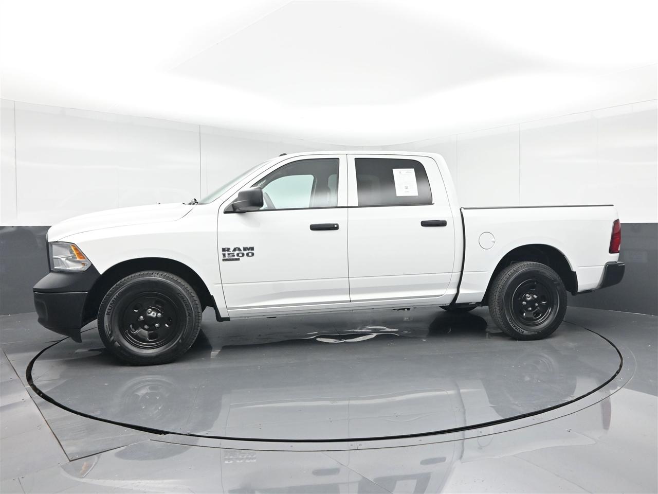 RAM 1500 Classic Tradesman Crew Cab SWB 2WD 2019