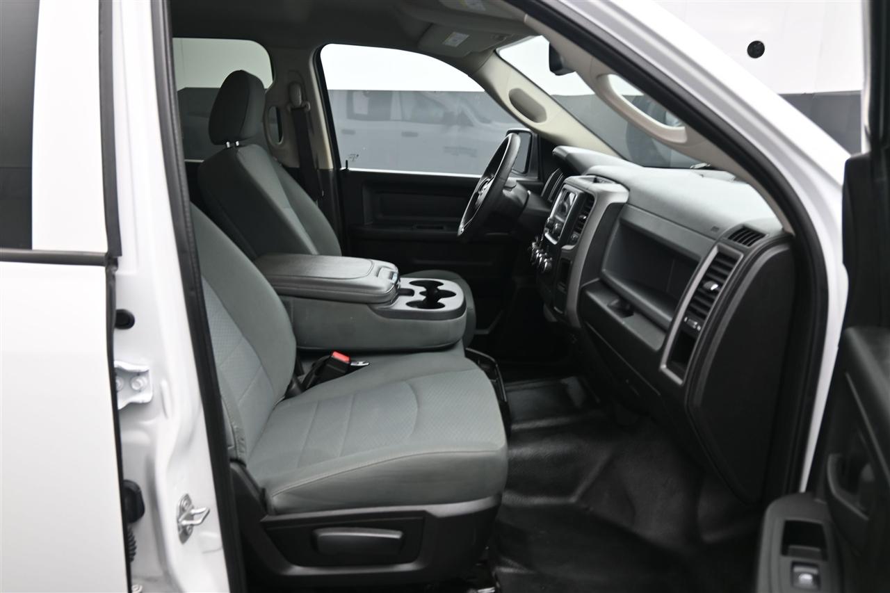 RAM 1500 Classic Tradesman Crew Cab SWB 2WD 2019