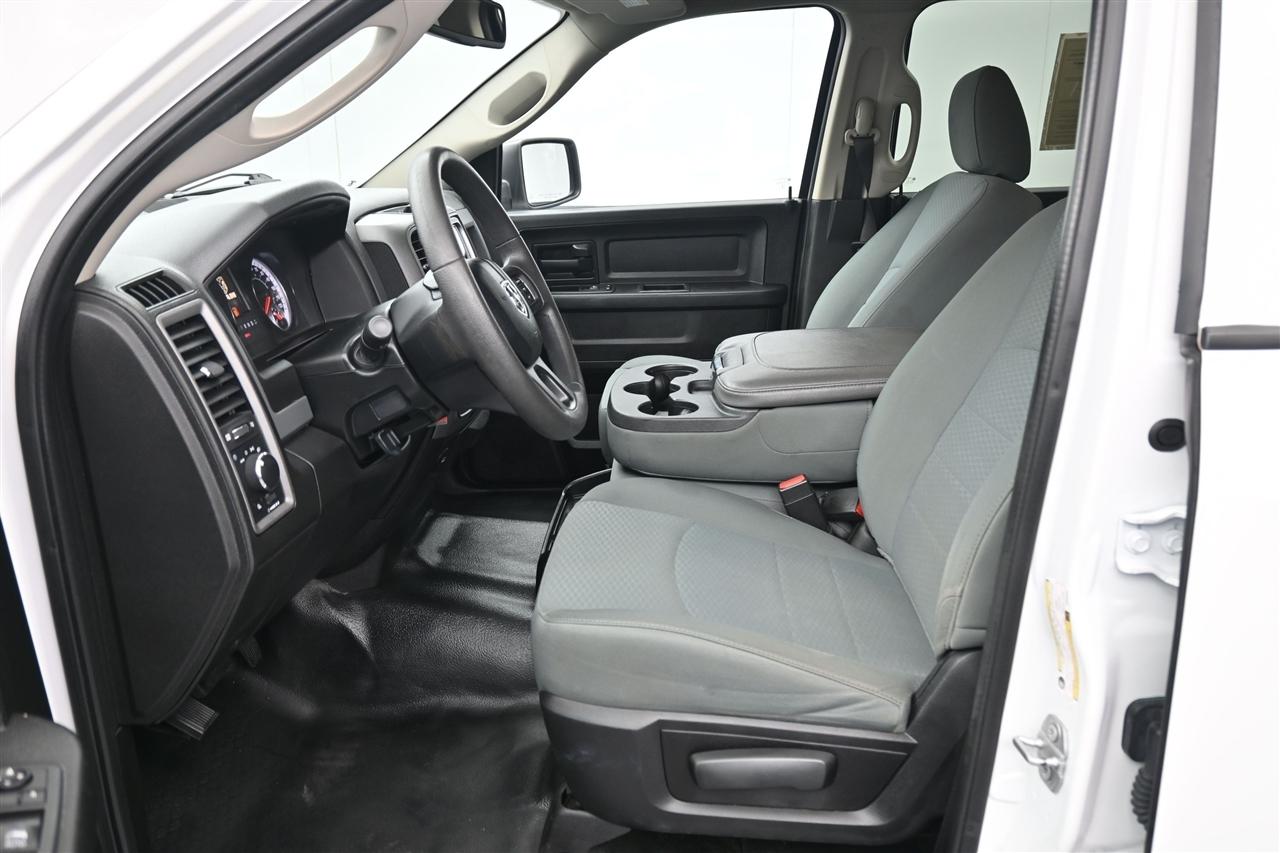 RAM 1500 Classic Tradesman Crew Cab SWB 2WD 2019