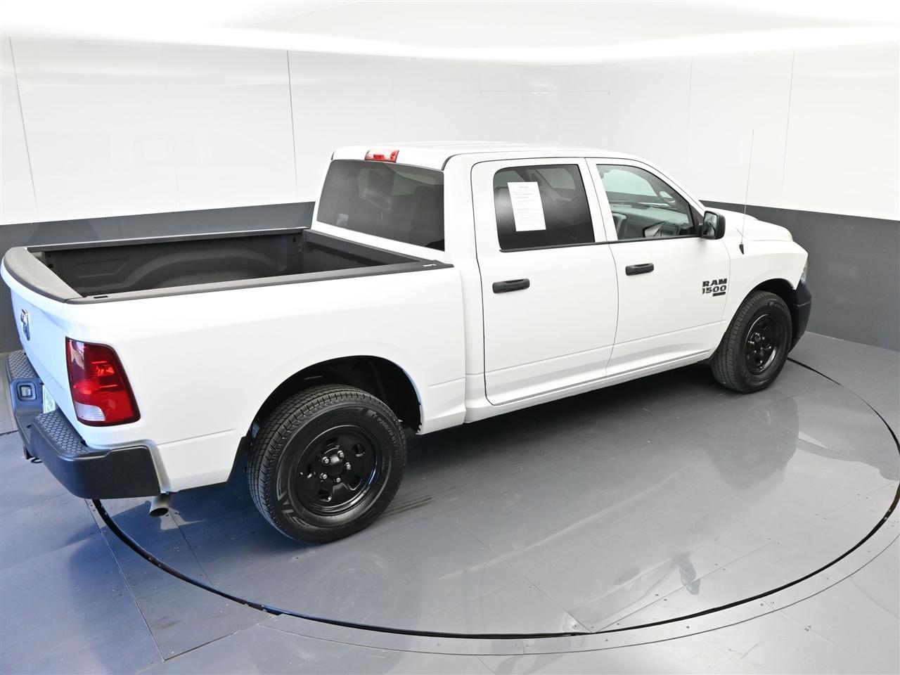 RAM 1500 Classic Tradesman Crew Cab SWB 2WD 2019
