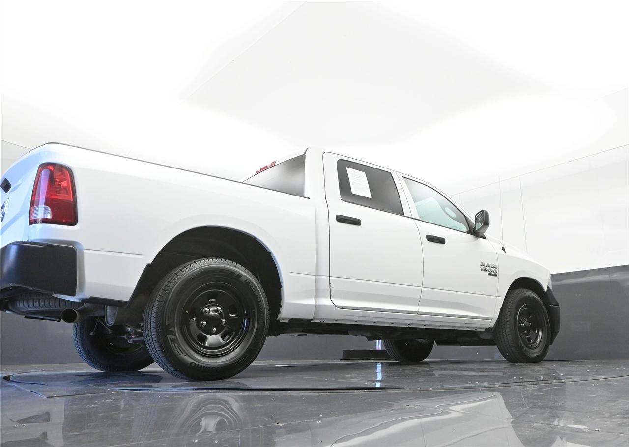 RAM 1500 Classic Tradesman Crew Cab SWB 2WD 2019