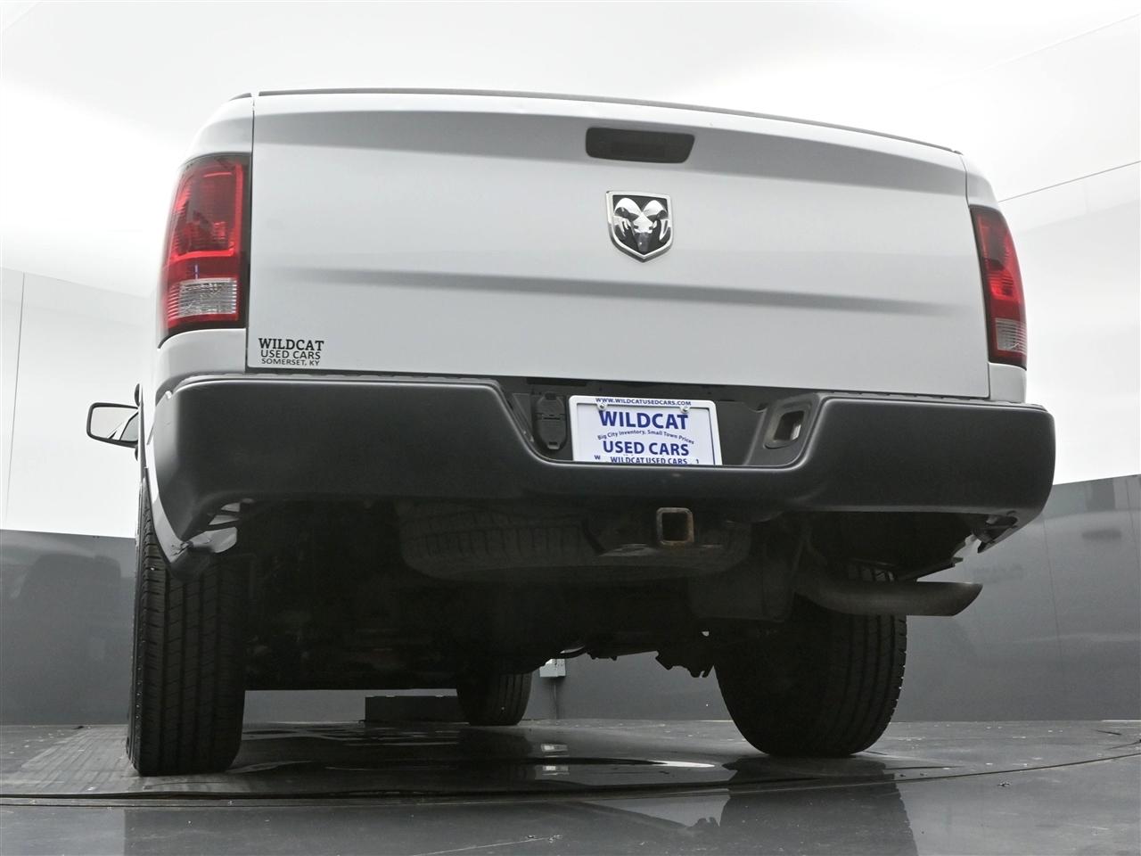 RAM 1500 Classic Tradesman Crew Cab SWB 2WD 2019