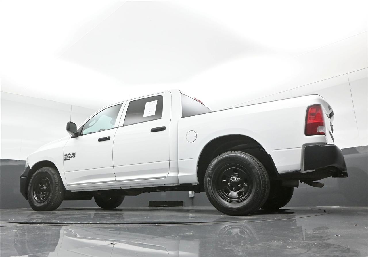 RAM 1500 Classic Tradesman Crew Cab SWB 2WD 2019
