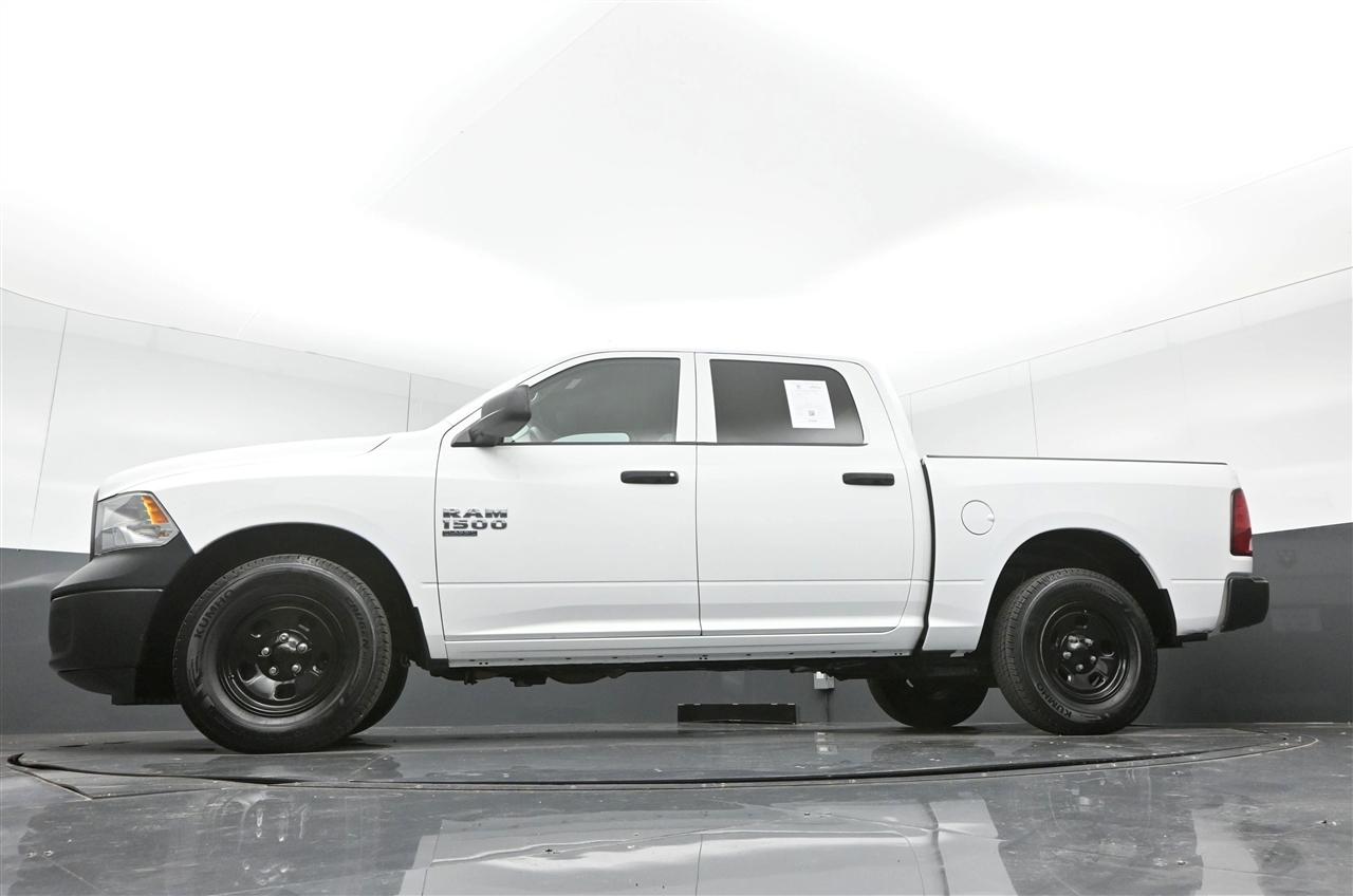 RAM 1500 Classic Tradesman Crew Cab SWB 2WD 2019