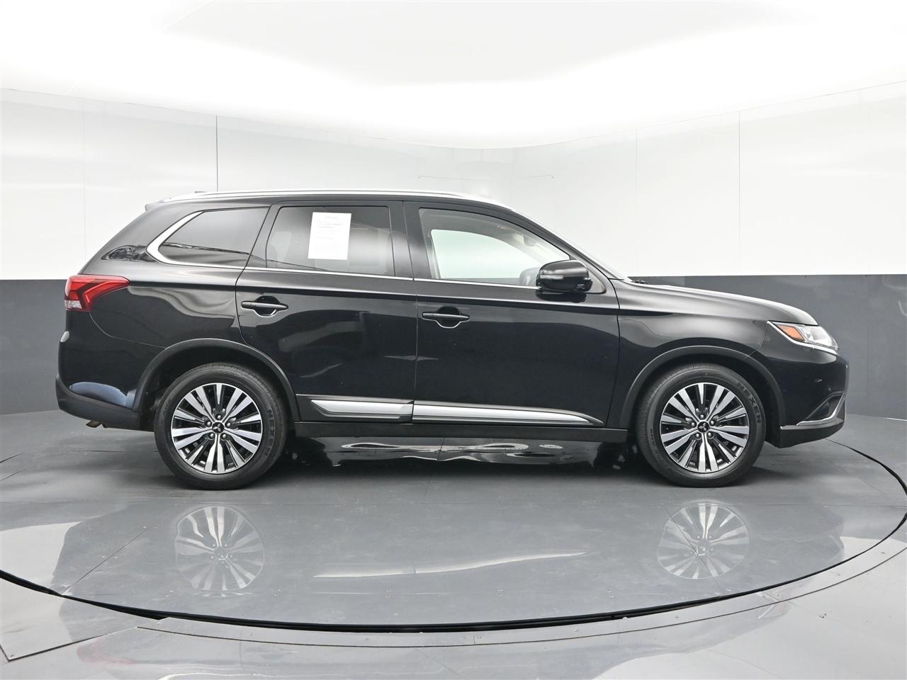 Mitsubishi Outlander SE 2WD 2020