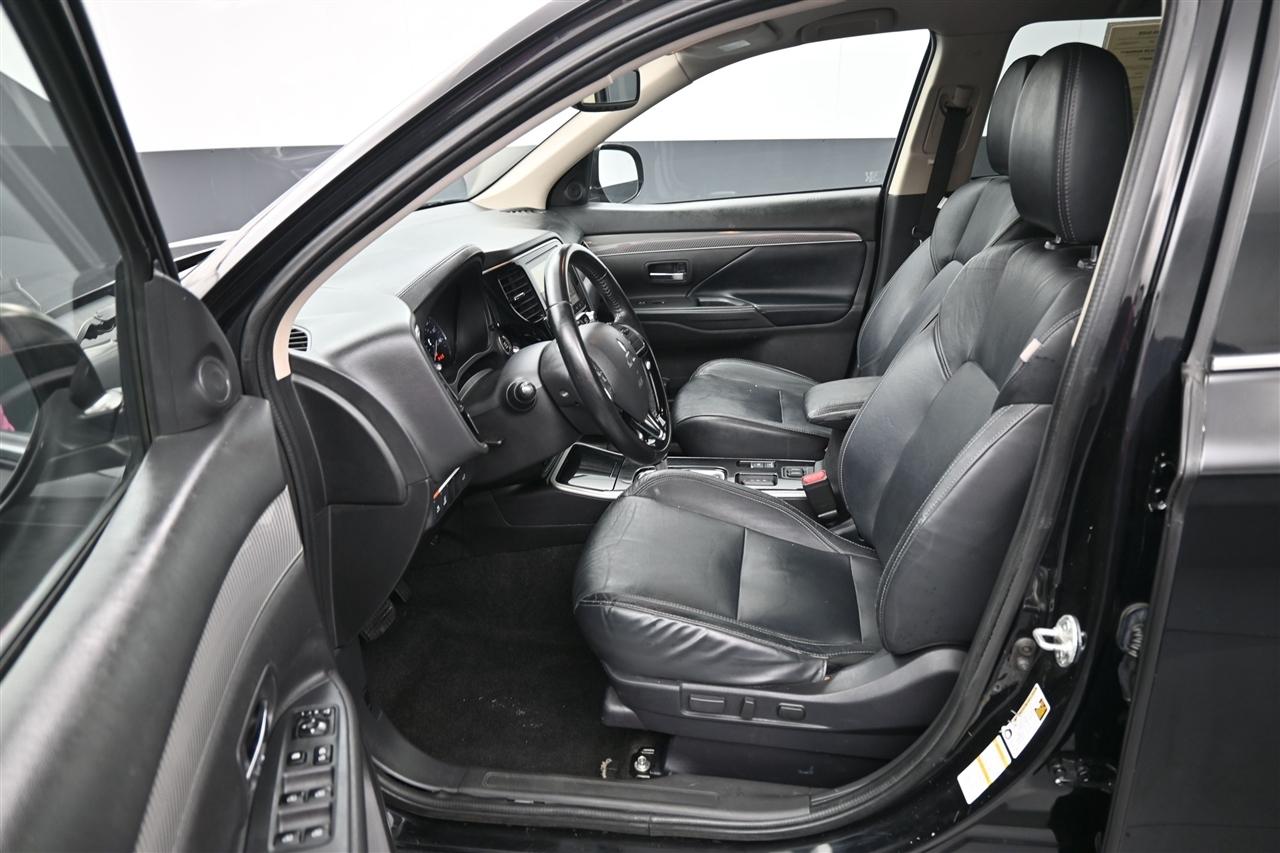 Mitsubishi Outlander SE 2WD 2020