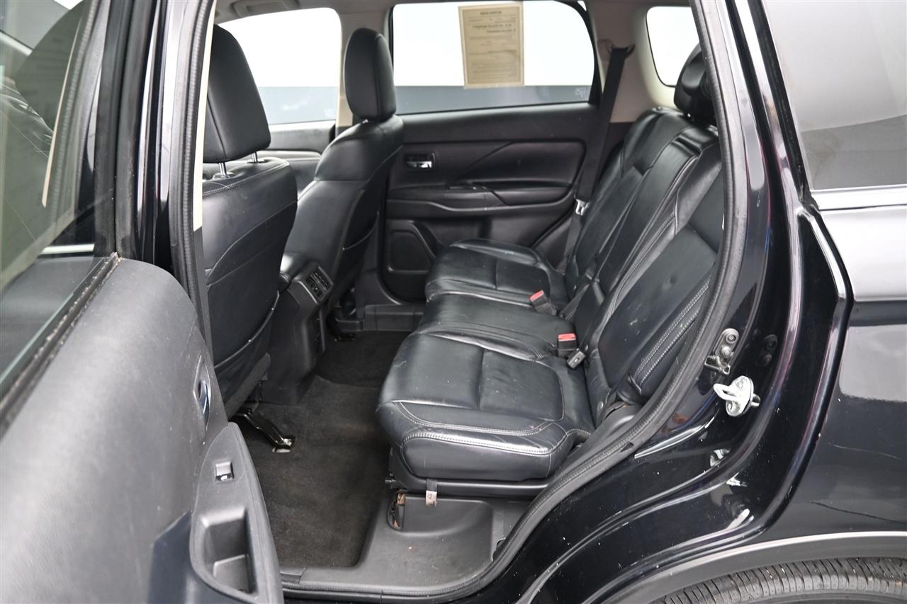 Mitsubishi Outlander SE 2WD 2020